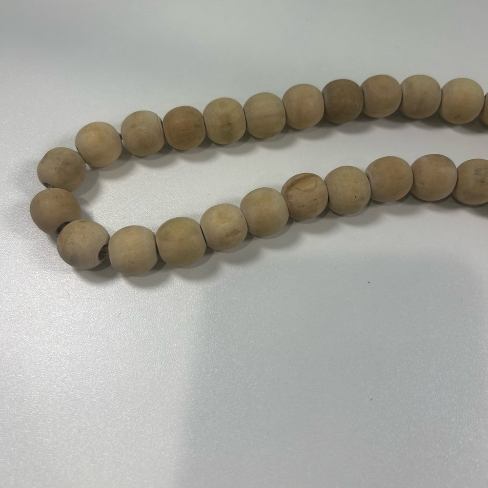 Wooden Bead Garland with Tassels - Picture 5 of 7